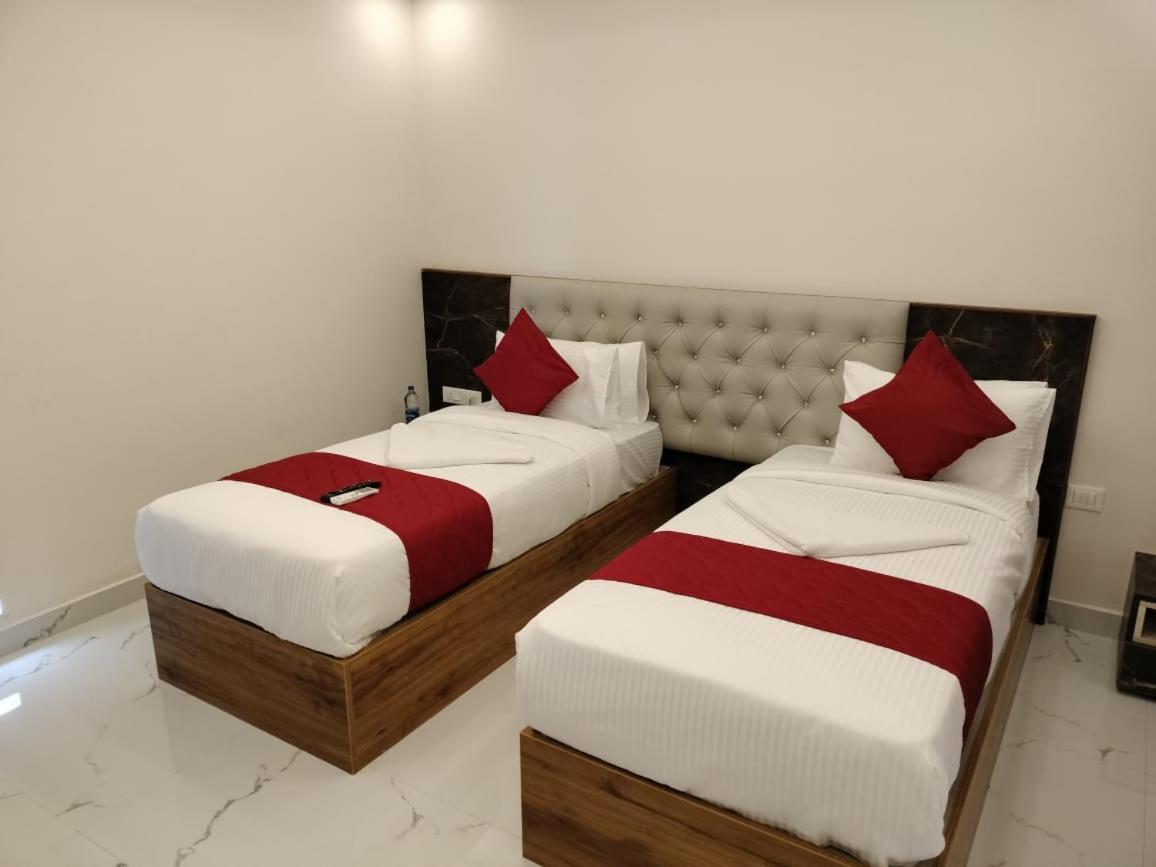 Attibele Mayuri Residency Hotel المظهر الخارجي الصورة