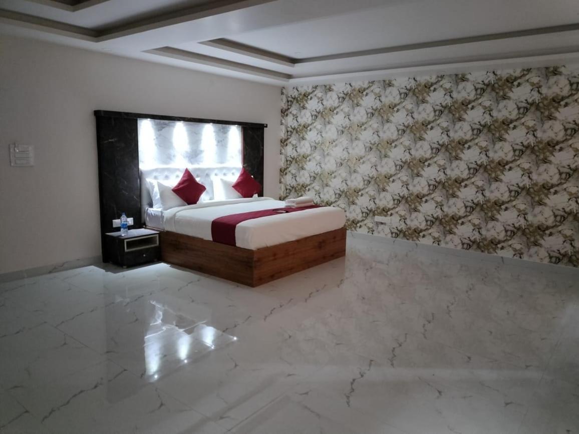 Attibele Mayuri Residency Hotel المظهر الخارجي الصورة