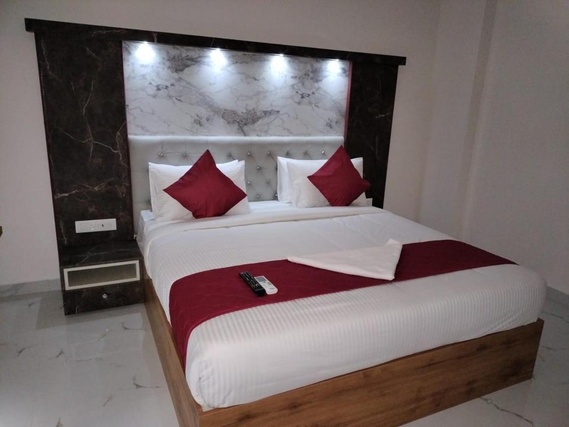 Attibele Mayuri Residency Hotel المظهر الخارجي الصورة